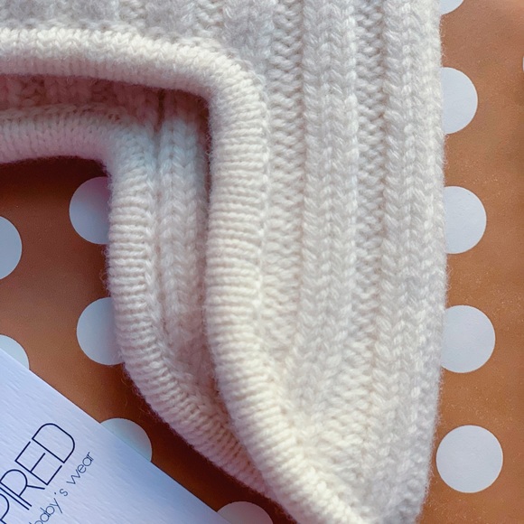 Merino wool baby hat for girls.Organic wool softwarm. Size 12-24m ( 48-50 cm)